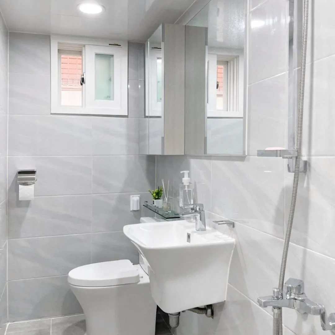 Apartment Withstay In Seoul